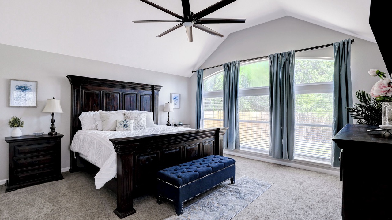 Photo of Bedroom in Helotes