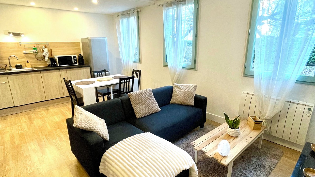 Photo of Livingroom in Auxerre