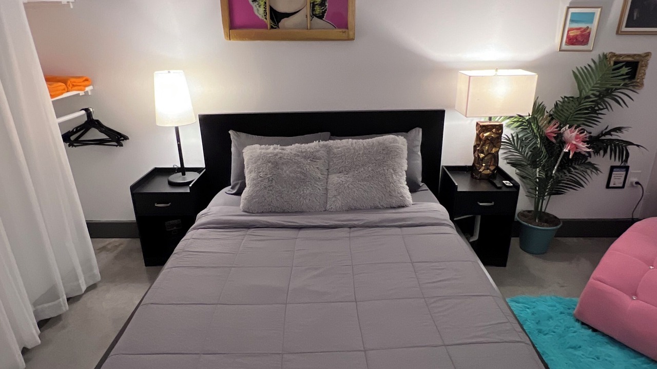 Photo of Bedroom in Bearss Plaza