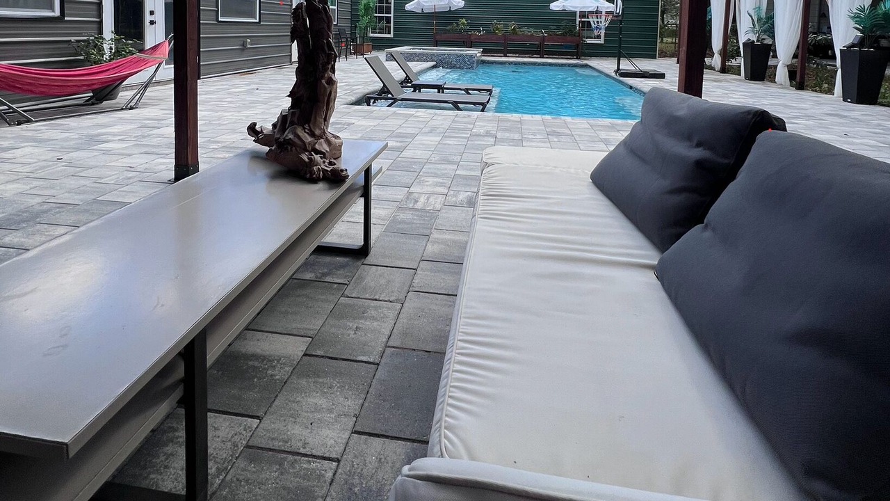Photo of Patio Balcony in Bearss Plaza
