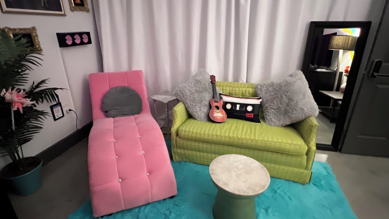 Photo of Livingroom in Bearss Plaza