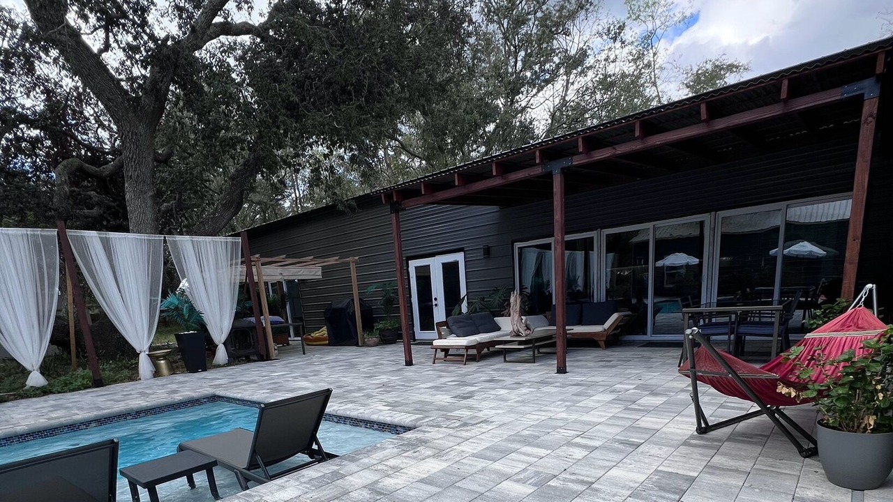 Photo of Patio Balcony in Bearss Plaza