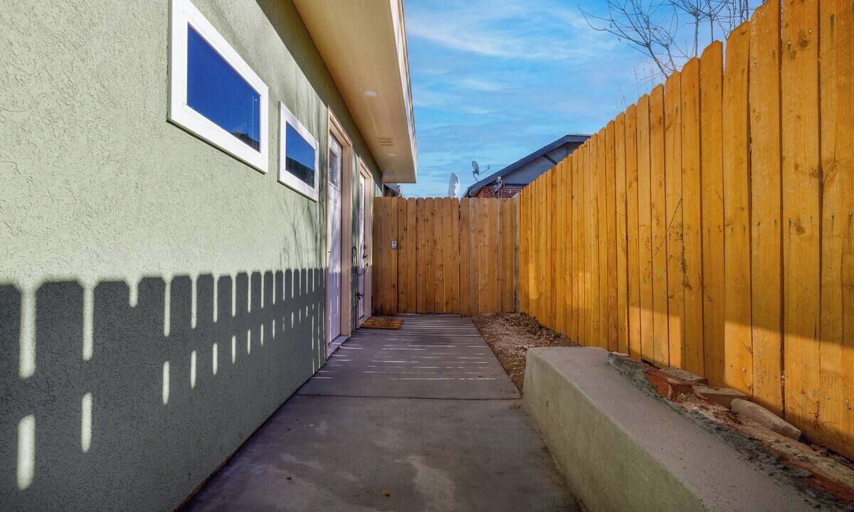 Photo of Outdoor in Cole