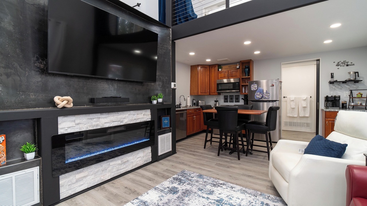 Photo of Livingroom in Celoron