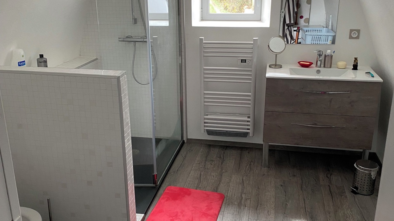 Photo of Bathroom in Saint-Pierre-des-Tripiers