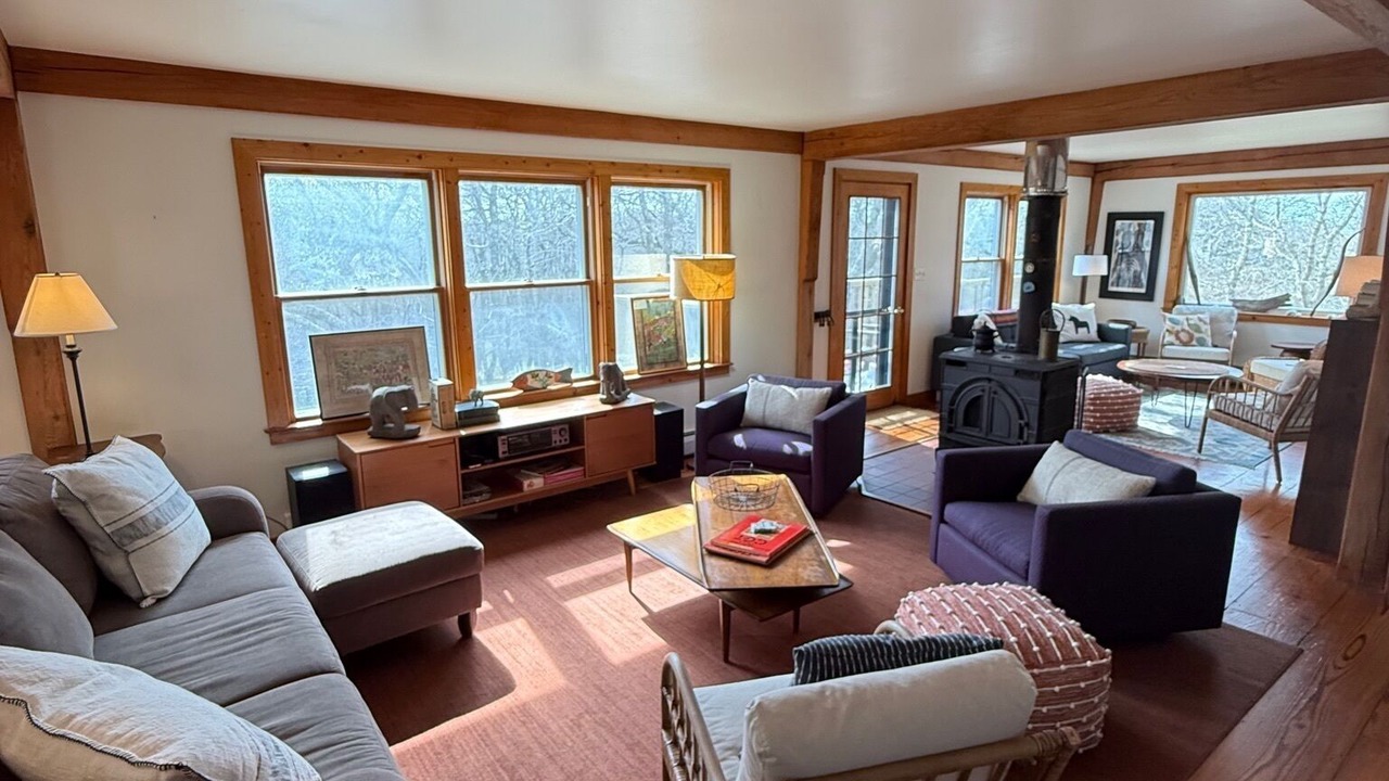 Photo of Livingroom in Aquinnah