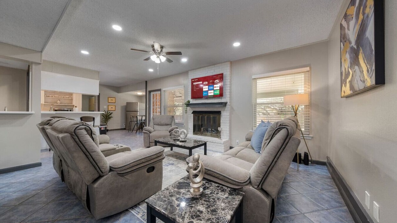 Photo of Livingroom in North San Antonio - SAT