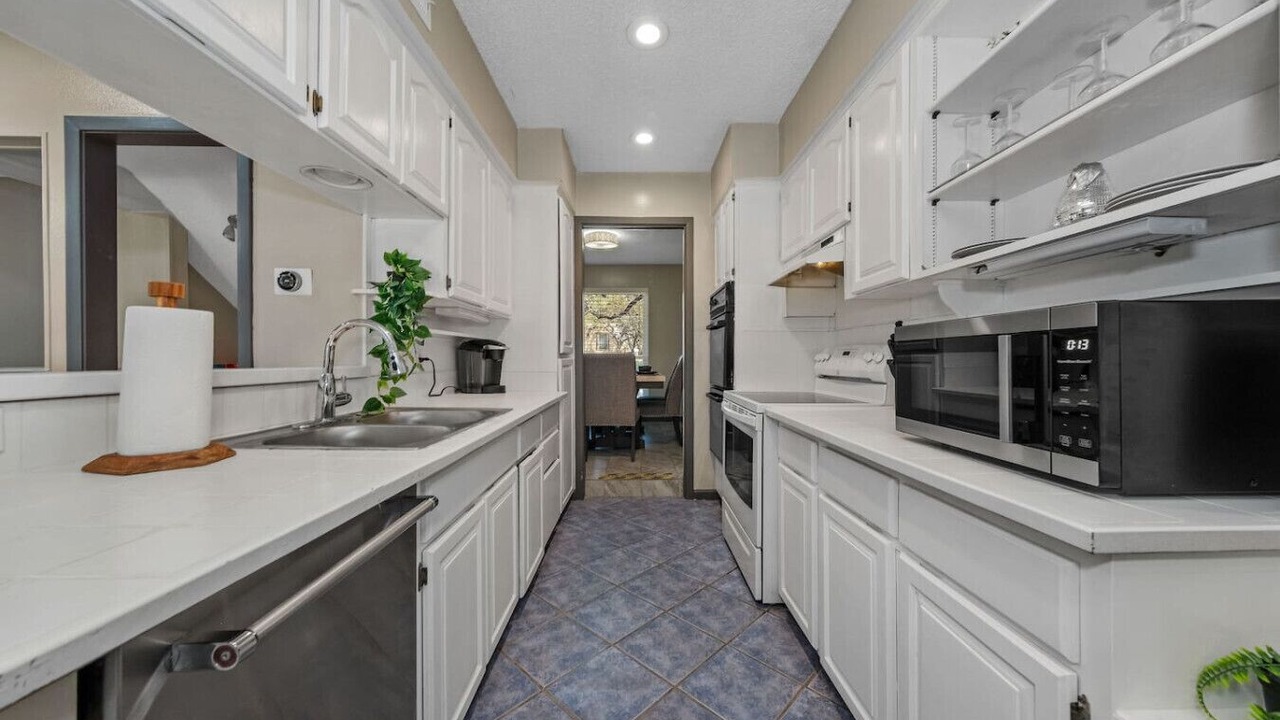 Photo of Kitchen in North San Antonio - SAT