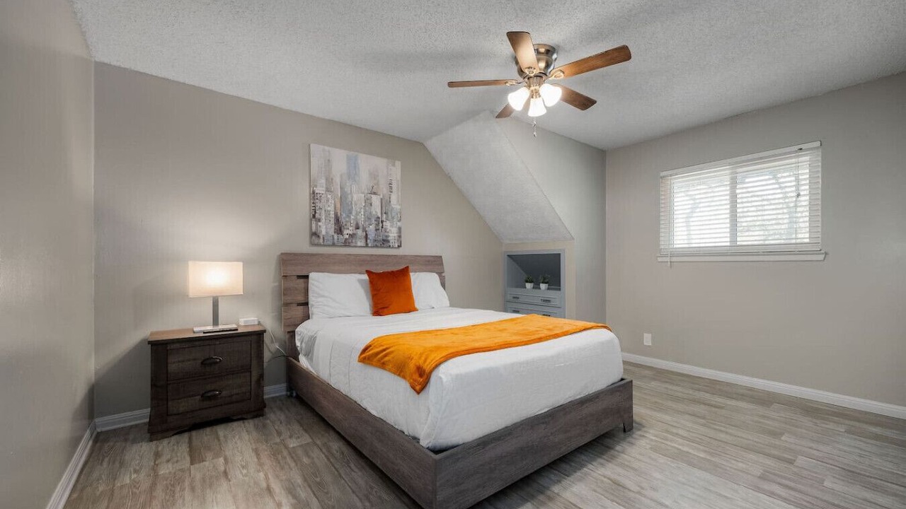Photo of Bedroom in North San Antonio - SAT