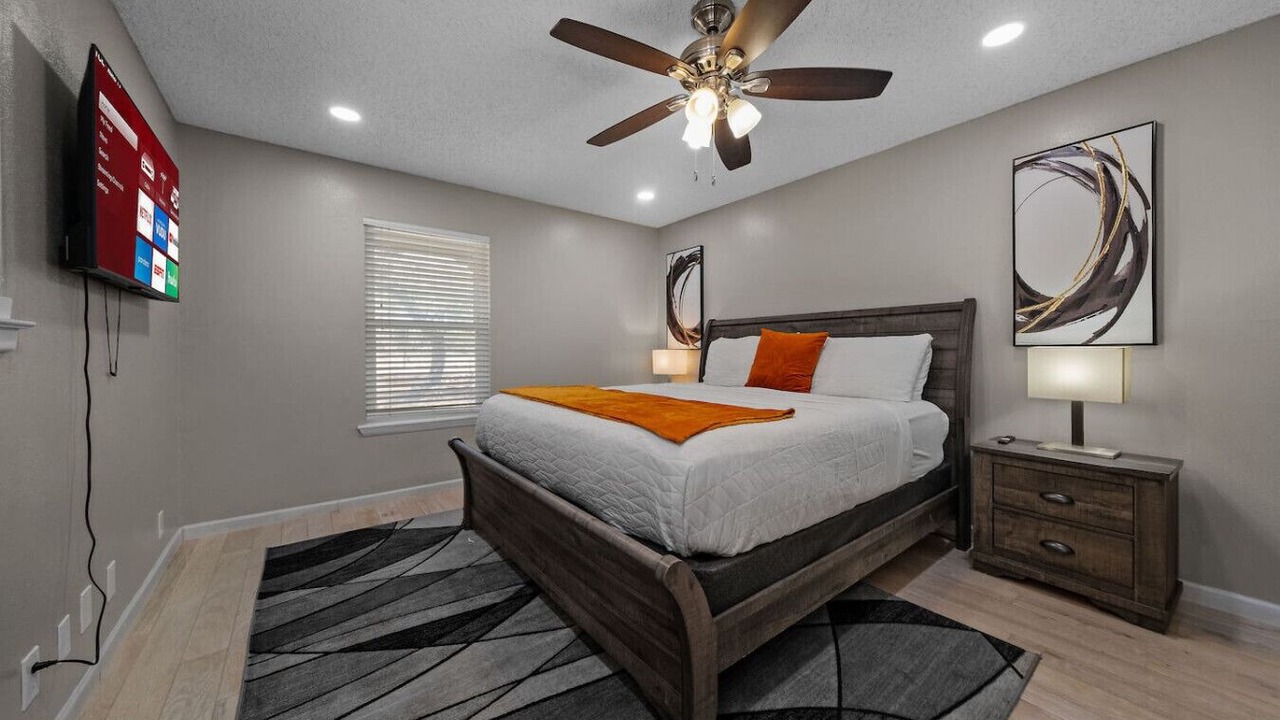 Photo of Bedroom in North San Antonio - SAT