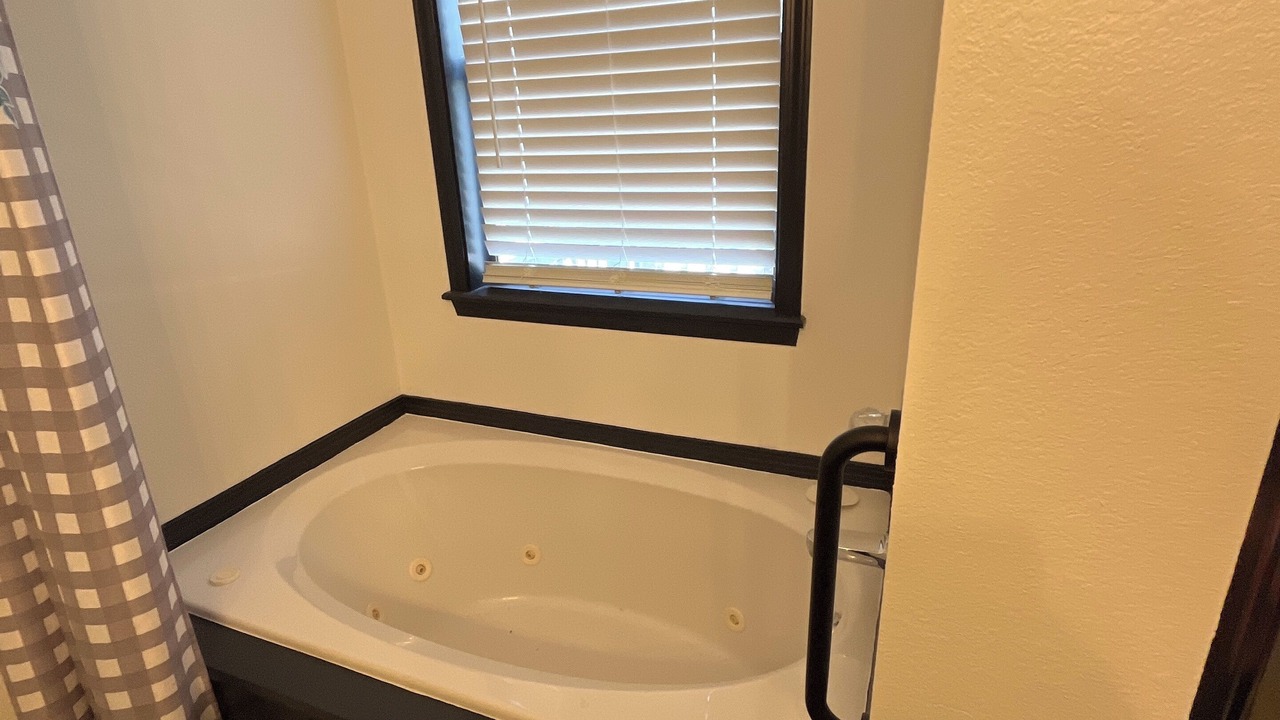 Photo of Bathroom in Ruidoso