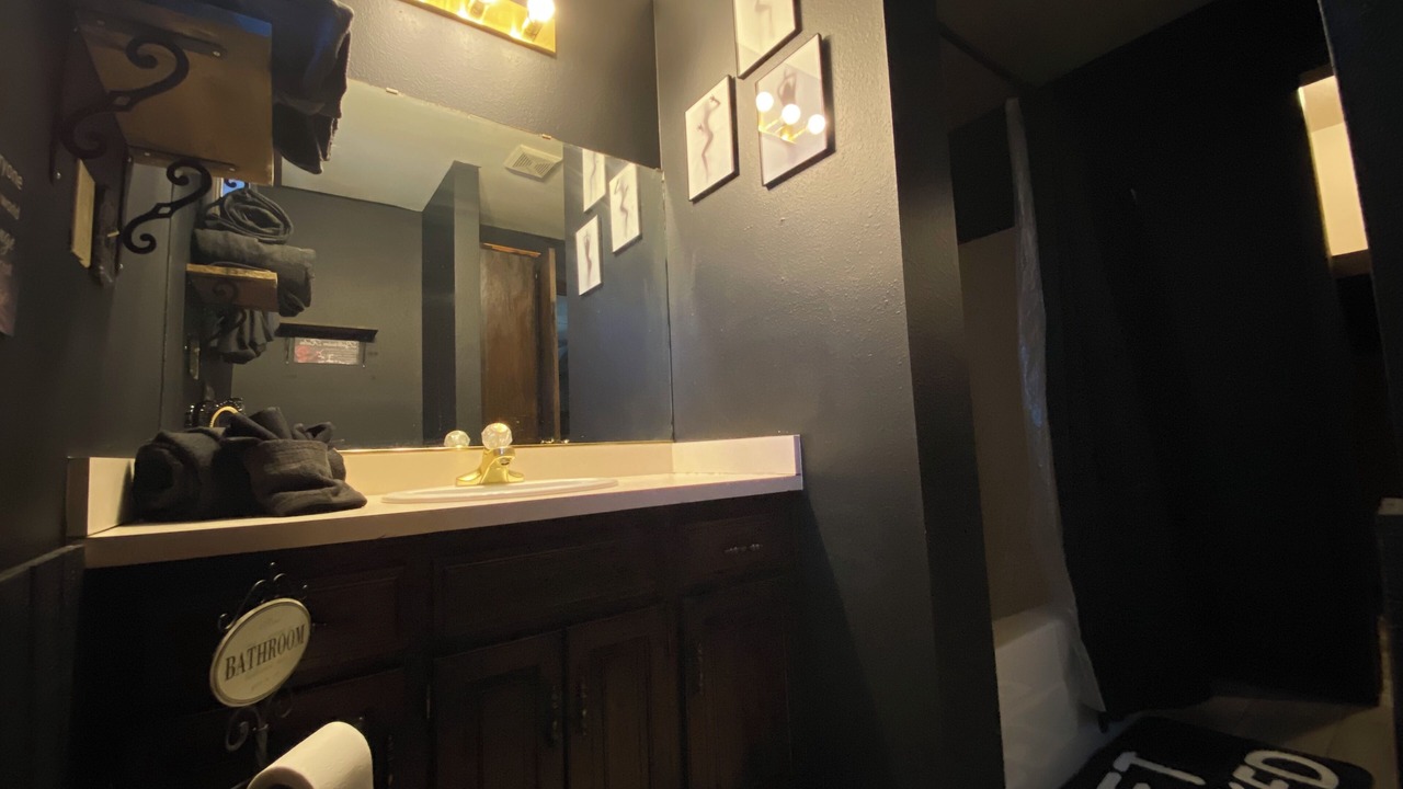 Photo of Bathroom in Maysville