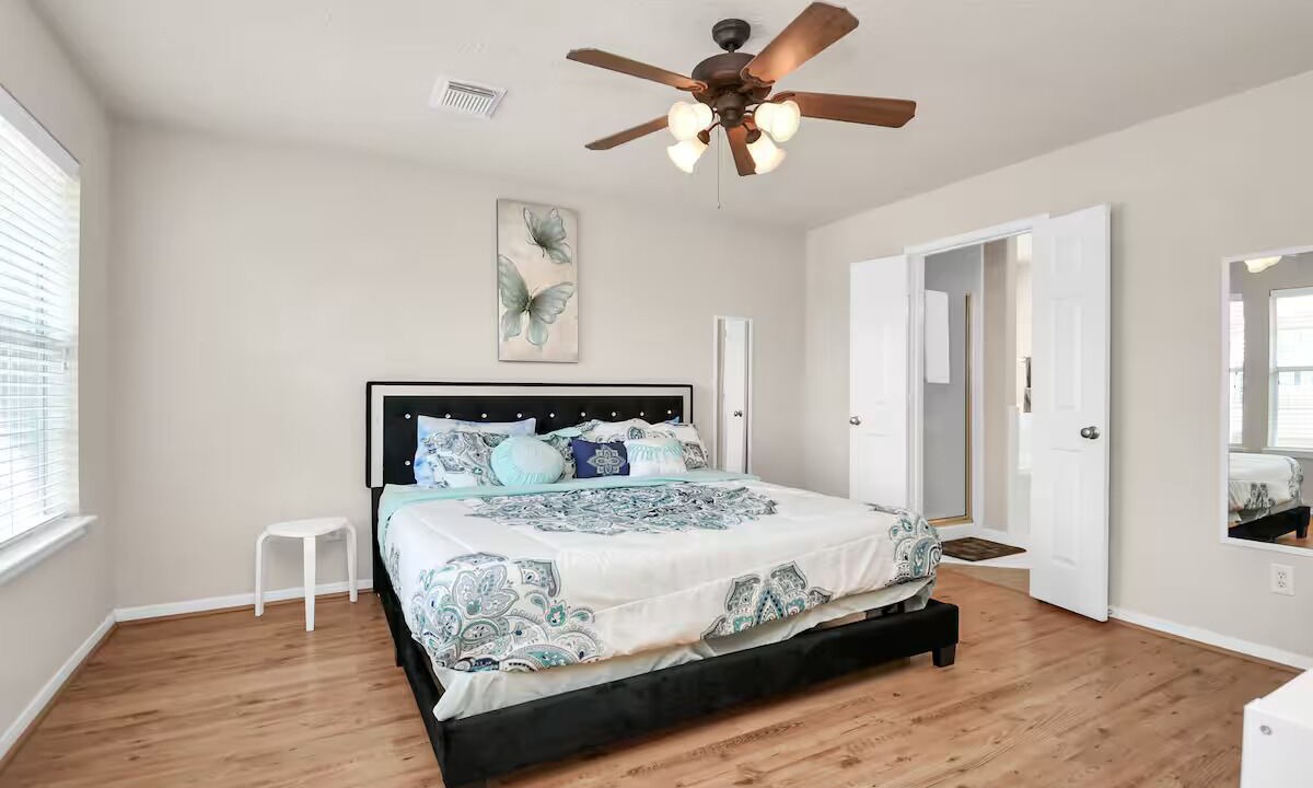 Photo of Bedroom in Fairbanks