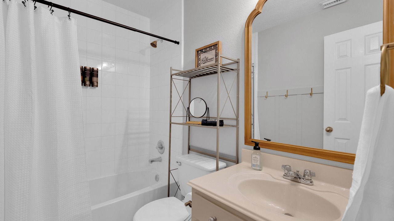 Photo of Bathroom in Spring