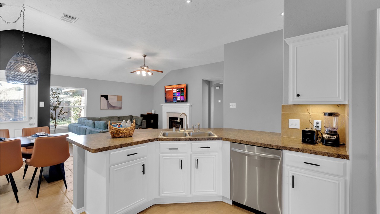 Photo of Kitchen in Spring