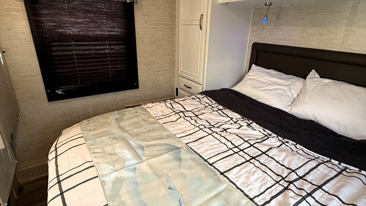 Photo of Bedroom in Noble