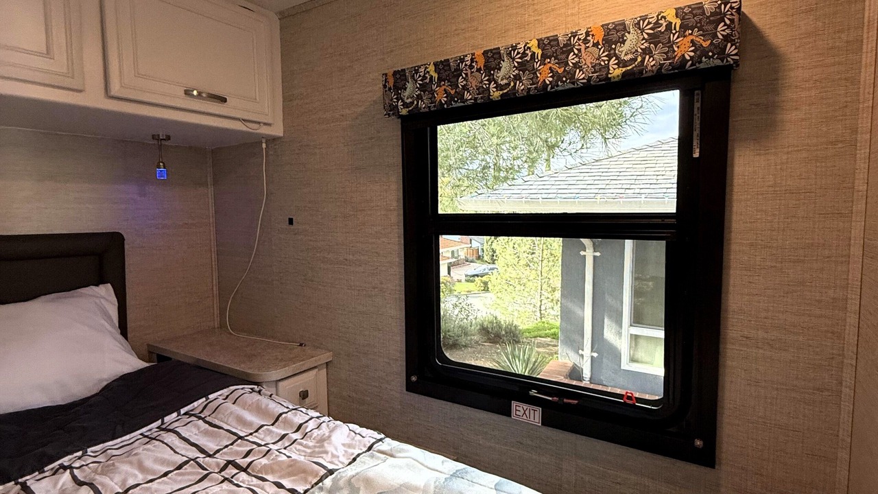 Photo of Bedroom in Noble