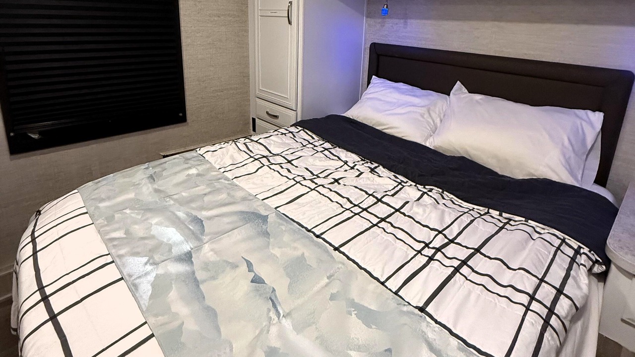 Photo of Bedroom in Noble