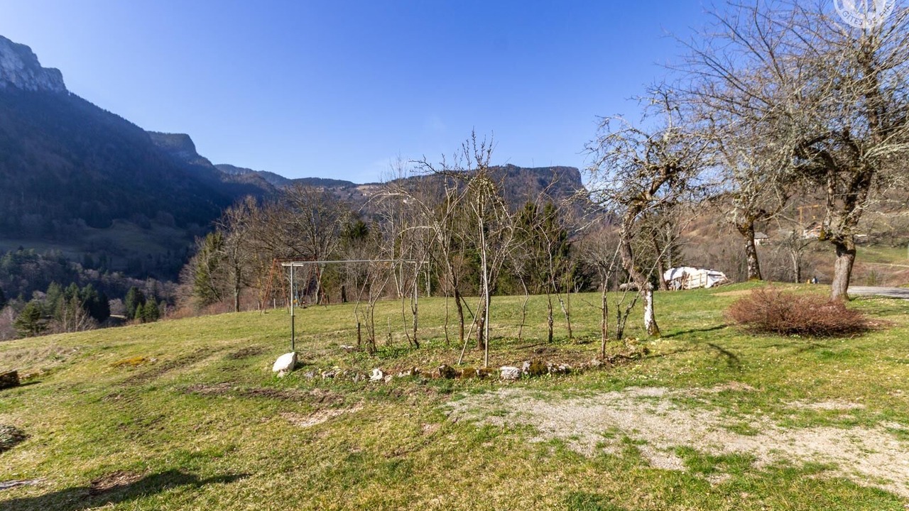 Photo of Others in Corbel