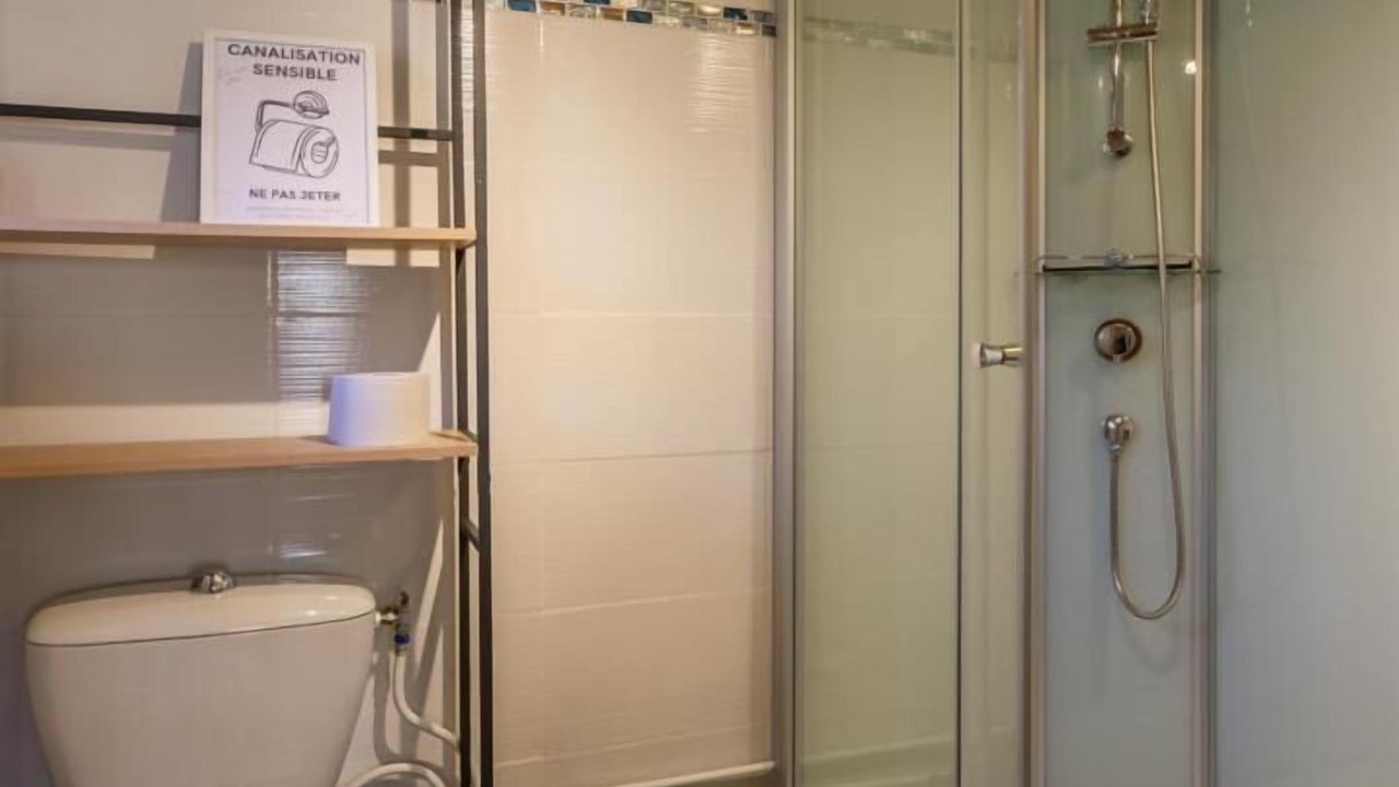 Photo of Bathroom in Corbel