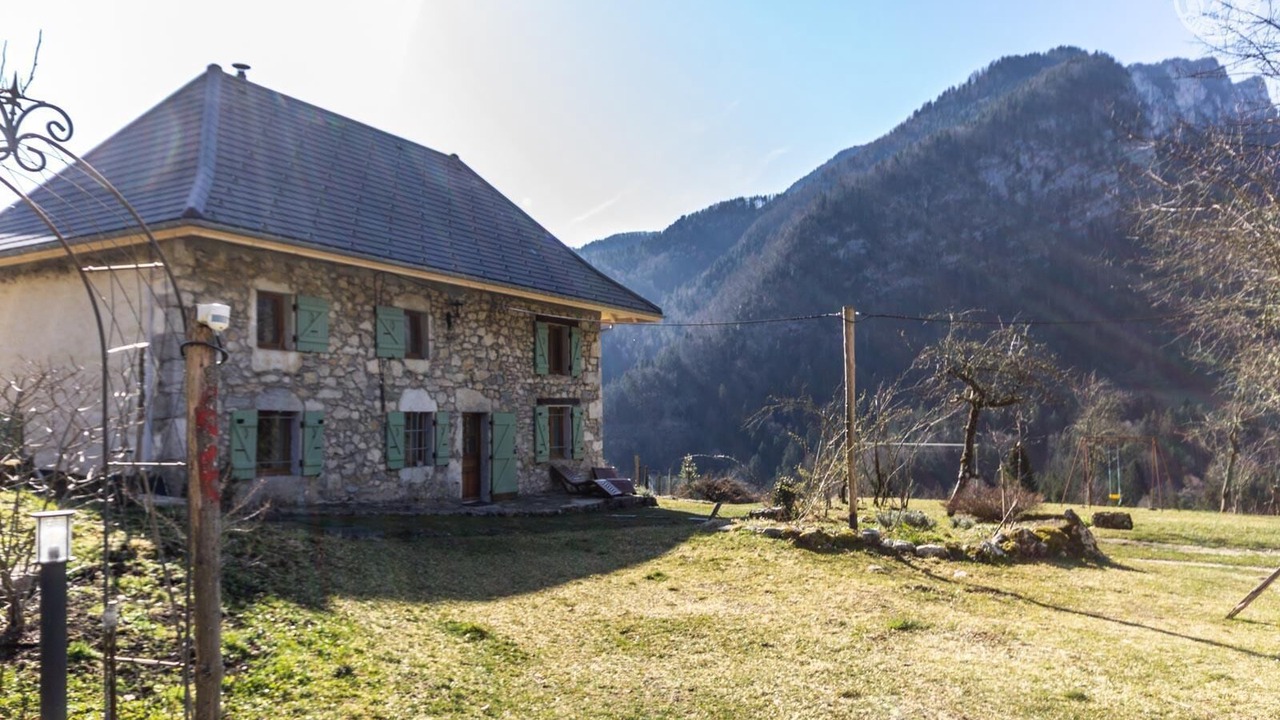 Photo of Outdoor in Corbel