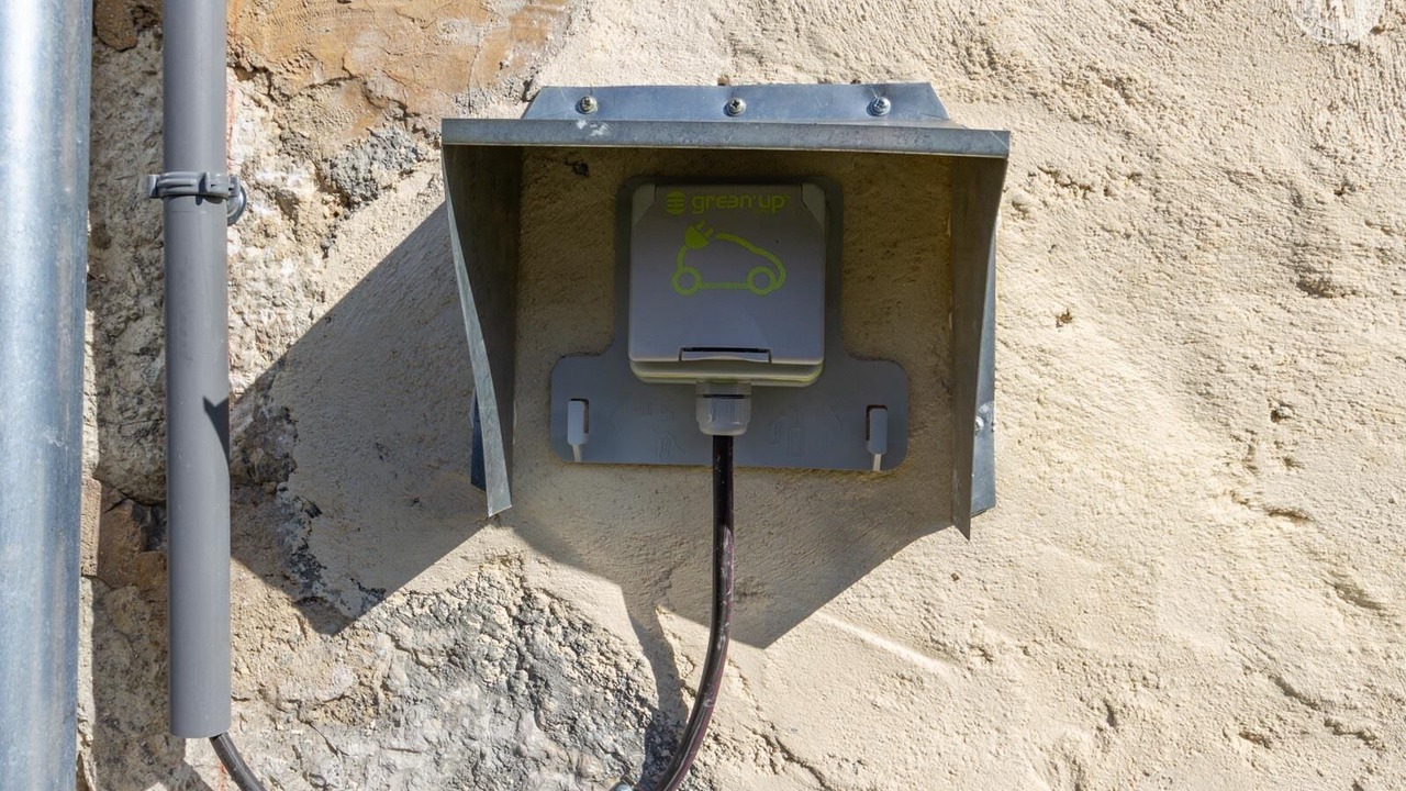 Photo of Others in Corbel