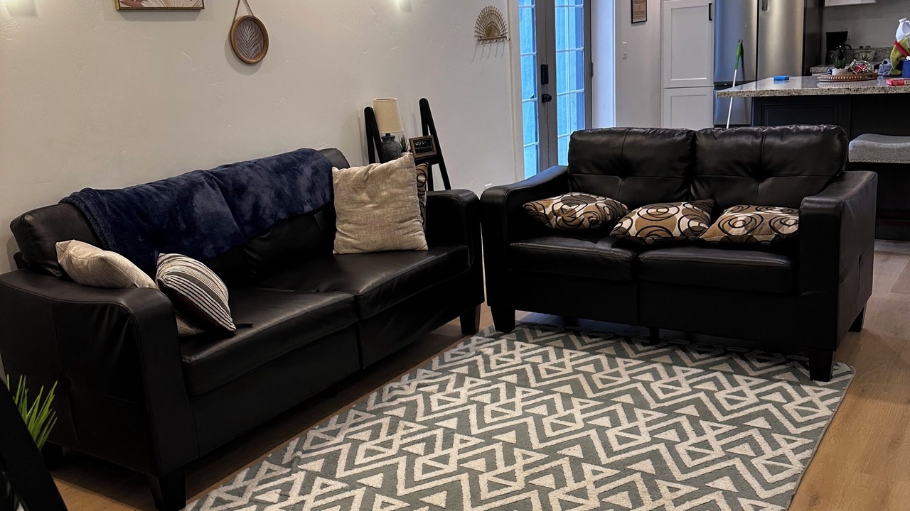 Photo of Livingroom in Eagle Mountain