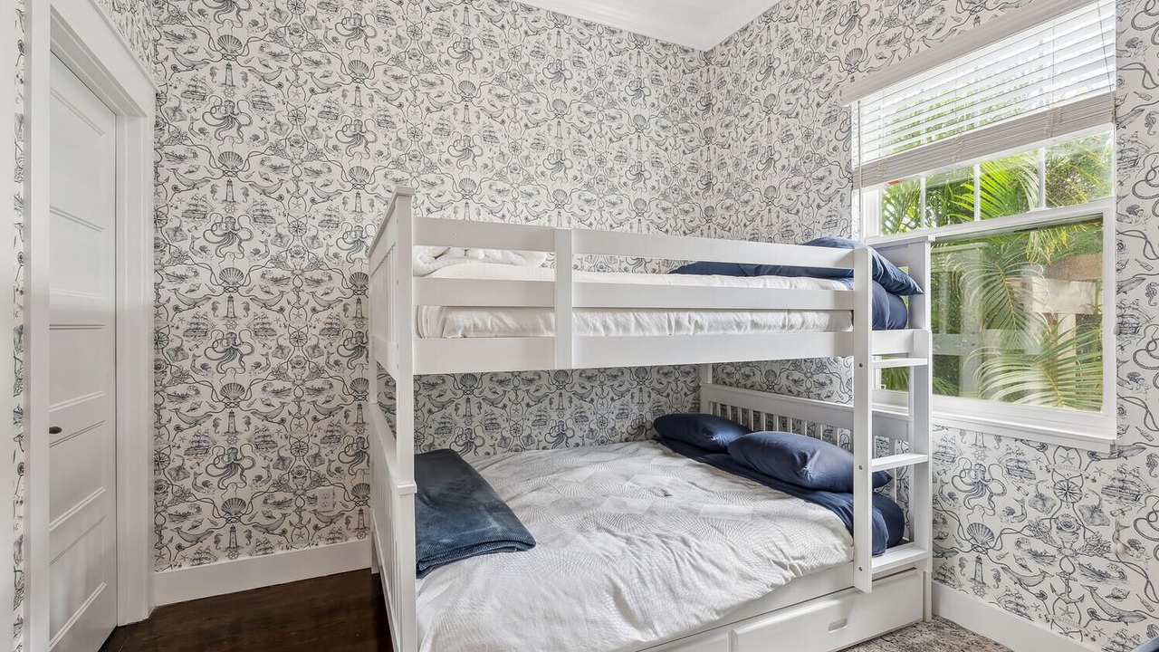 Photo of Bedroom in Laurel Park