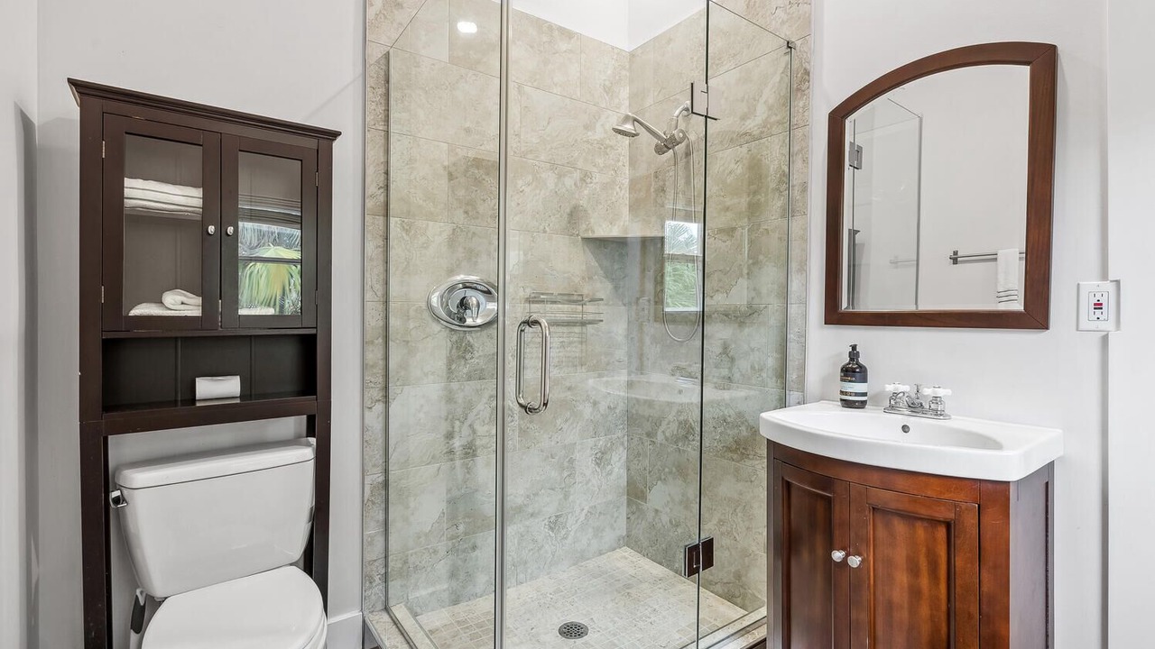 Photo of Bathroom in Laurel Park