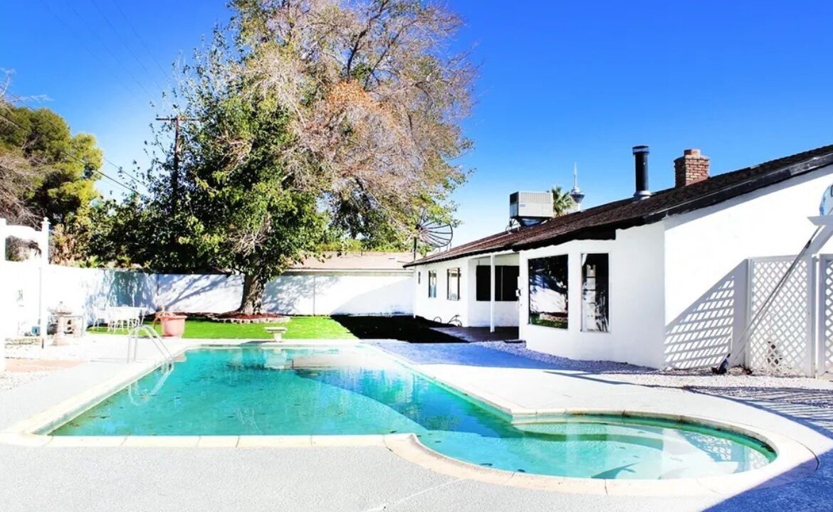 Photo of Outdoor in McNeil Estates