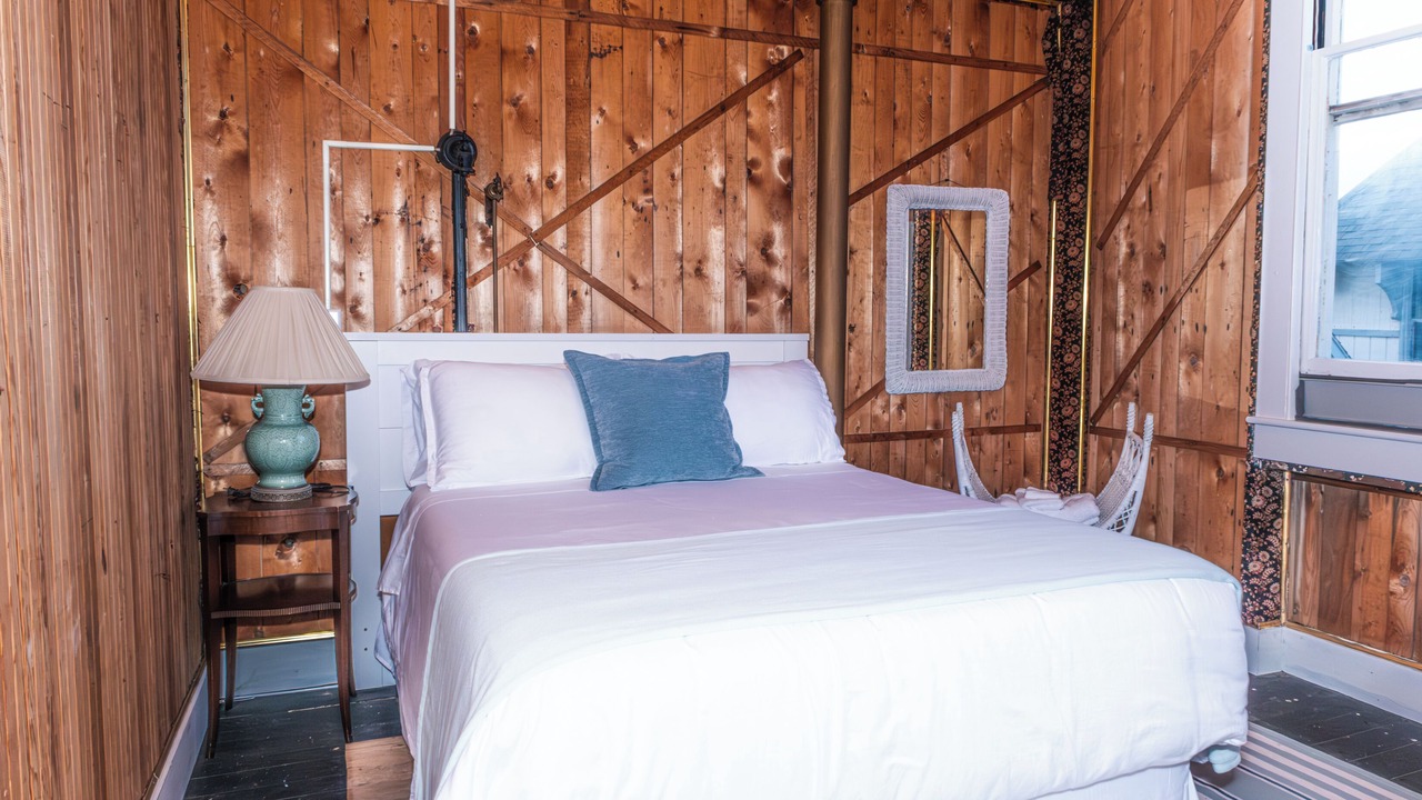 Photo of Bedroom in Oak Bluffs