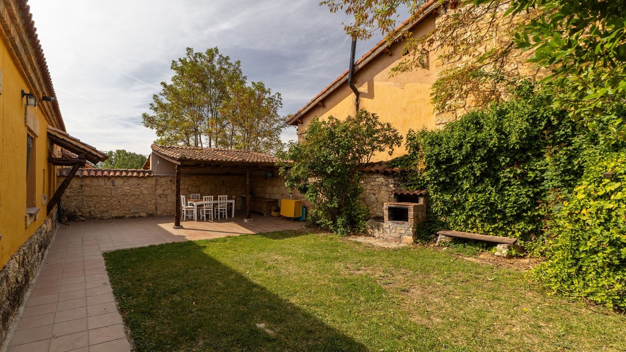Photo of Outdoor in Orejana