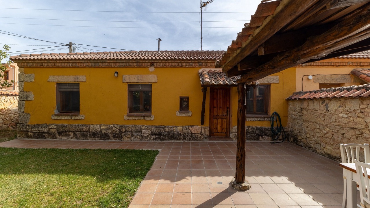 Photo of Patio Balcony in Orejana