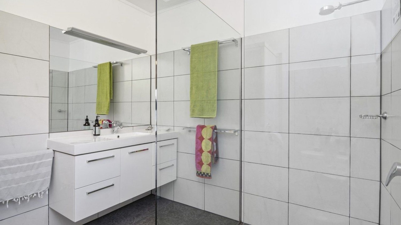 Photo of Bathroom in Russell