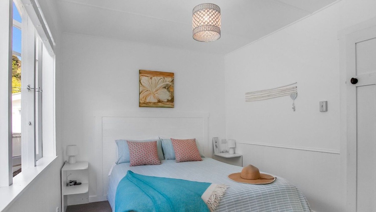 Photo of Bedroom in Russell