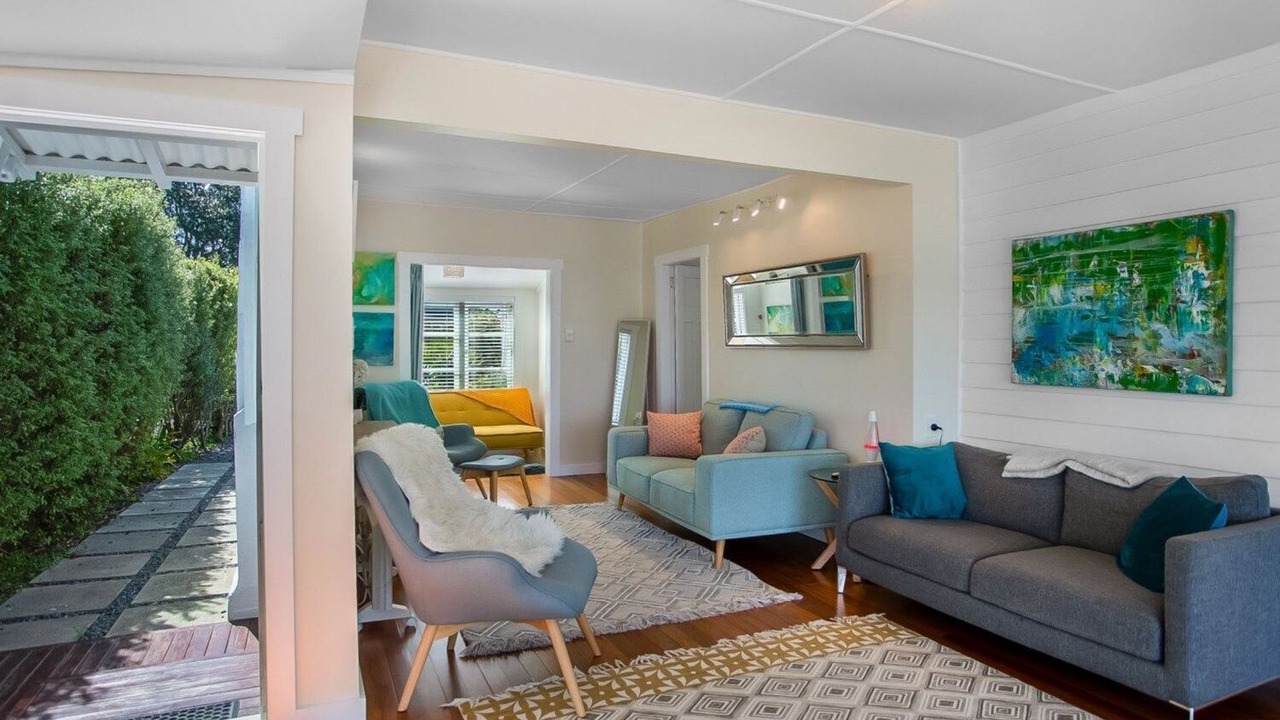 Photo of Livingroom in Russell