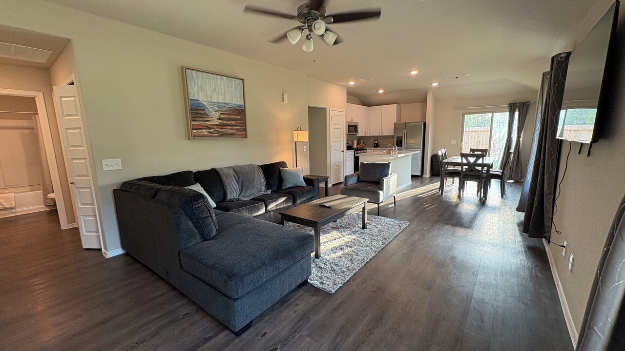 Photo of Livingroom in Conroe