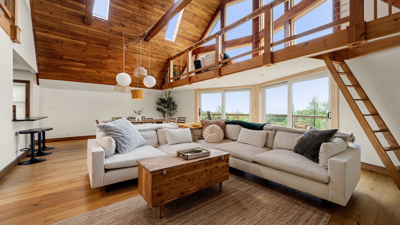 Photo of Bedroom in Skaneateles