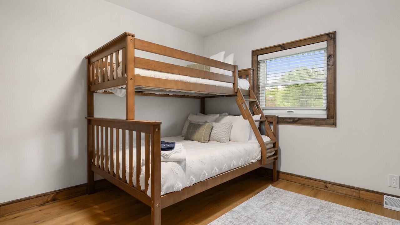 Photo of Others in Skaneateles