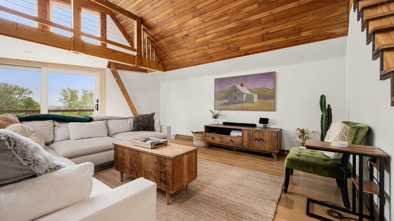 Photo of Bedroom in Skaneateles