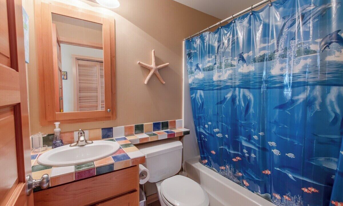 Photo of Bathroom in Shorepine Village