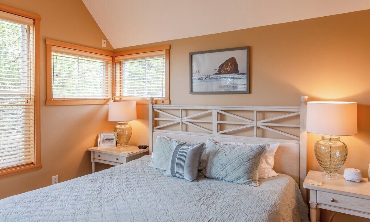 Photo of Bedroom in Shorepine Village