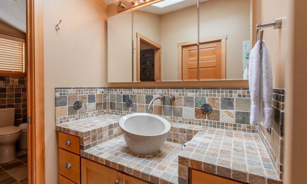 Photo of Bathroom in Shorepine Village