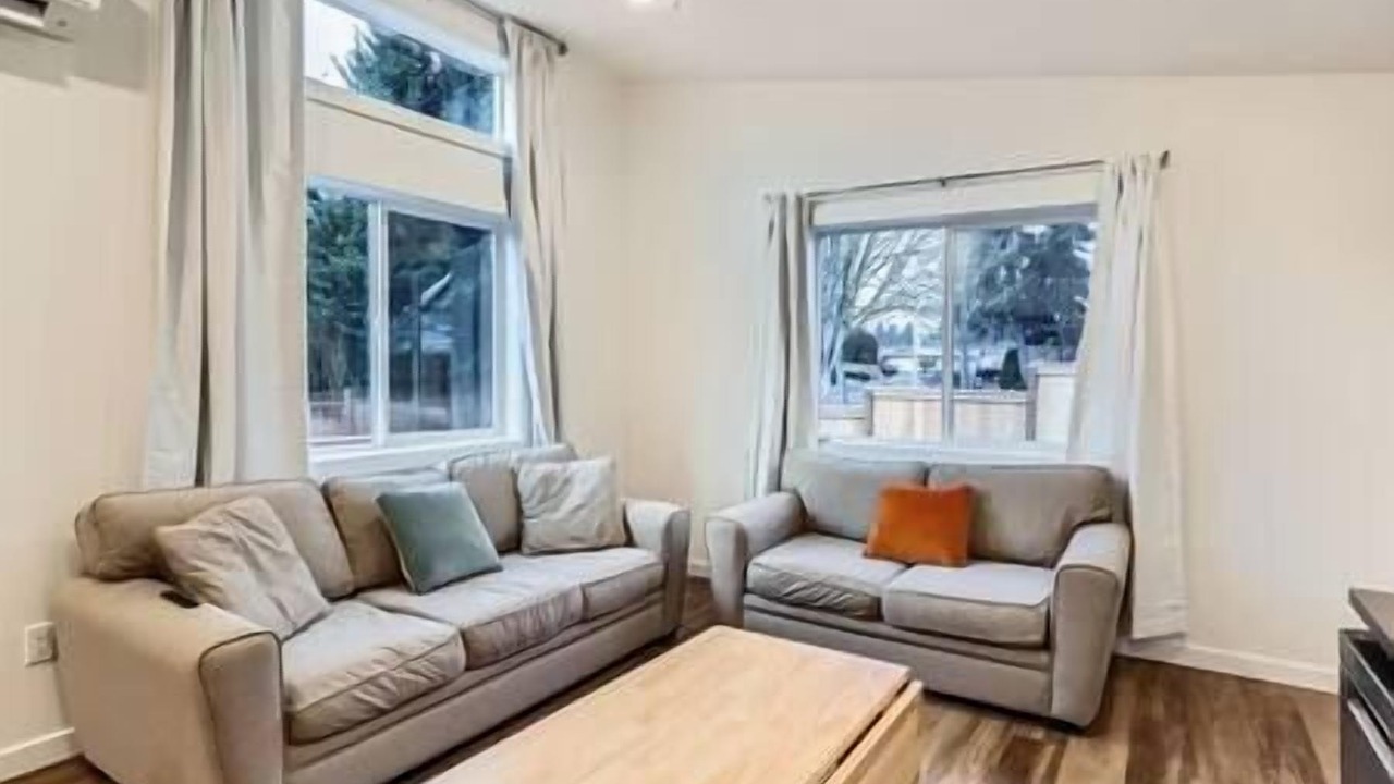 Photo of Livingroom in Aloha