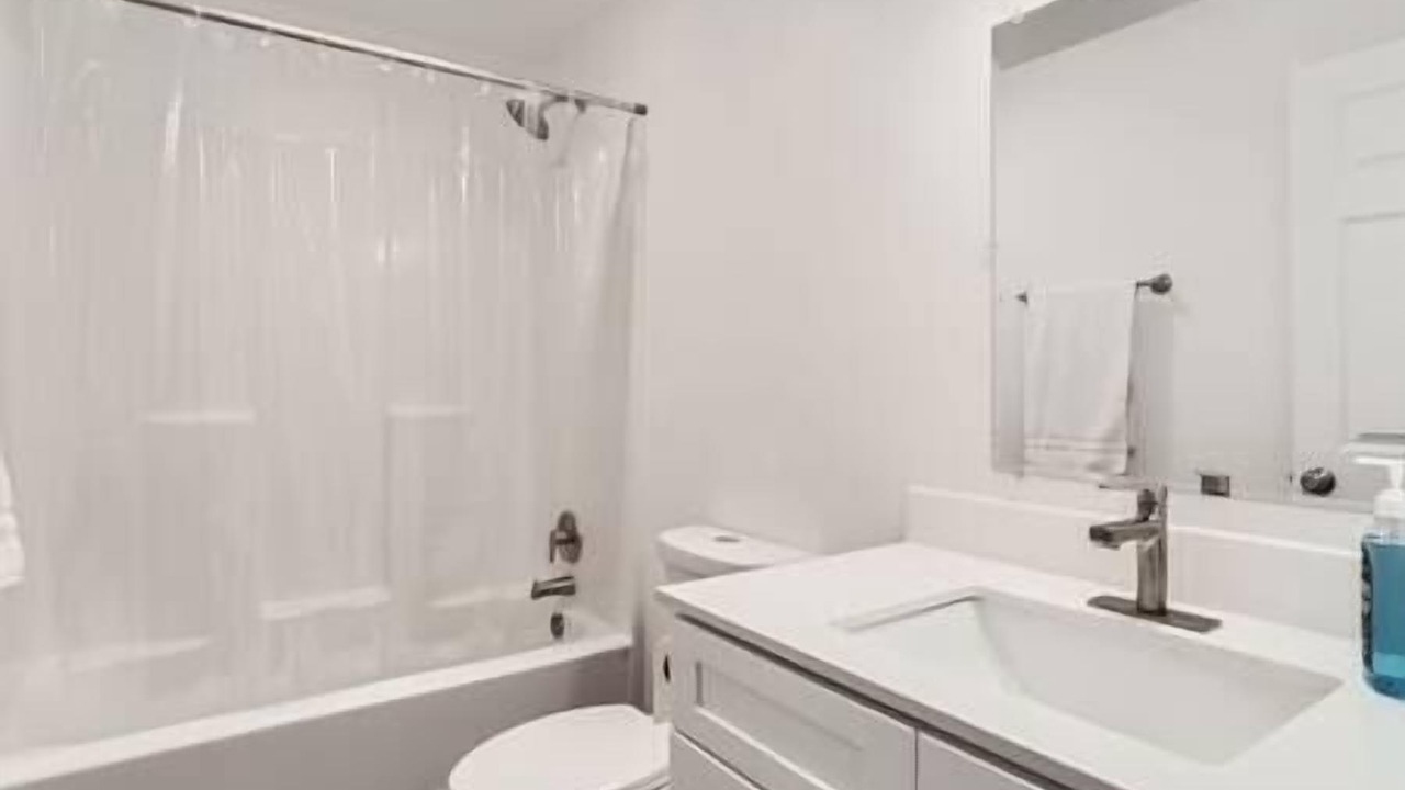 Photo of Bathroom in Aloha