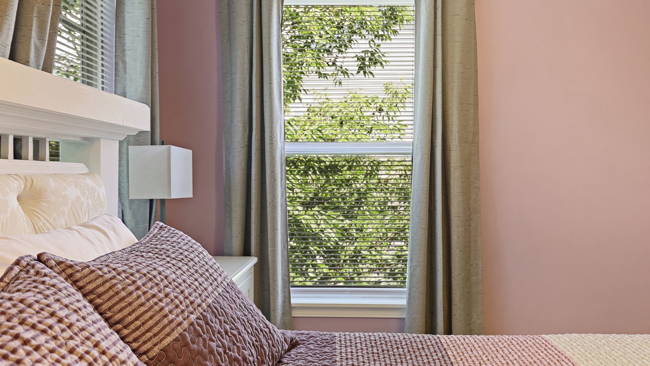 Photo of Bedroom in Aurora