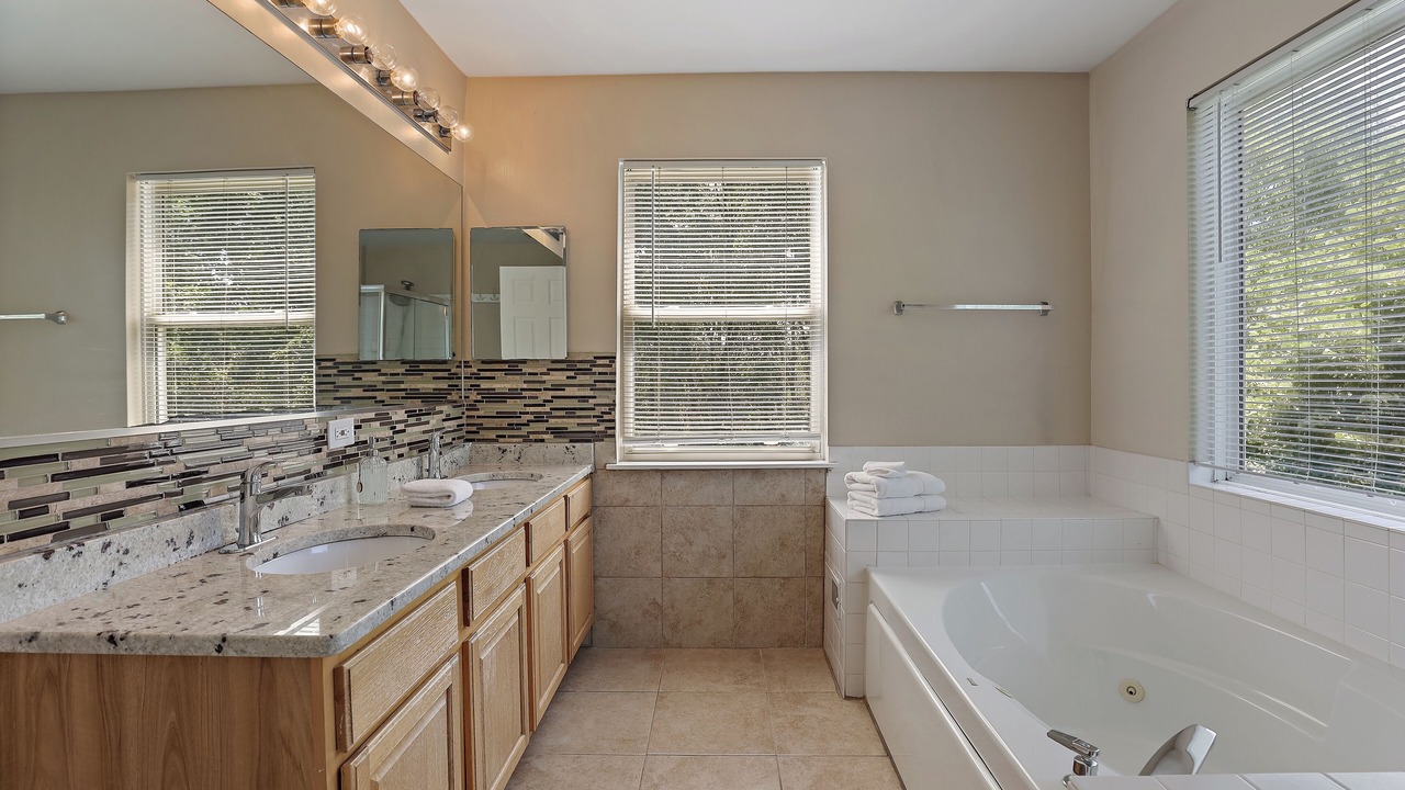 Photo of Bathroom in Aurora
