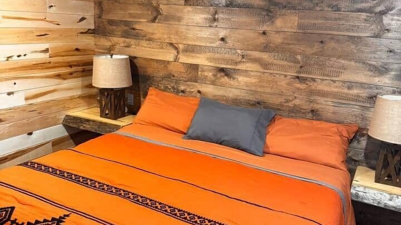 Photo of Bedroom in Cook