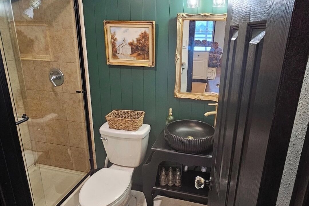 Photo of Bathroom in Red Oak