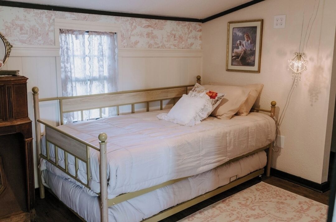 Photo of Bedroom in Red Oak